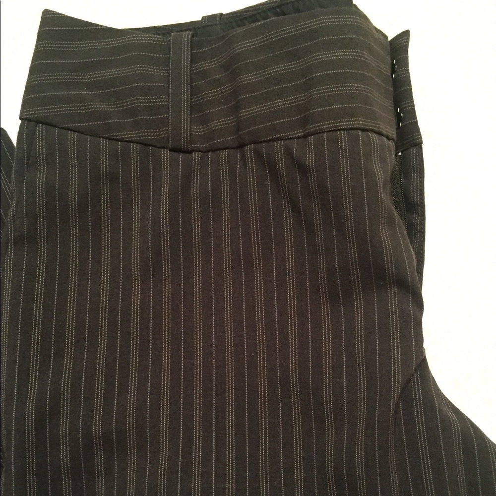 NWOT Black Pinstriped Mossimo Pants Size 10